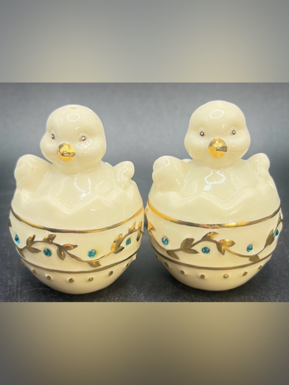 Vintage Lenox Handcrafted Porcelain Easter Chicks Chickens Salt & Pepper Shakers